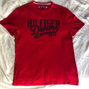 Tommy Hilfiger Men’s Logo Red T-Shirt